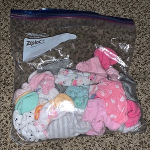 Bag of baby no scratch mittens